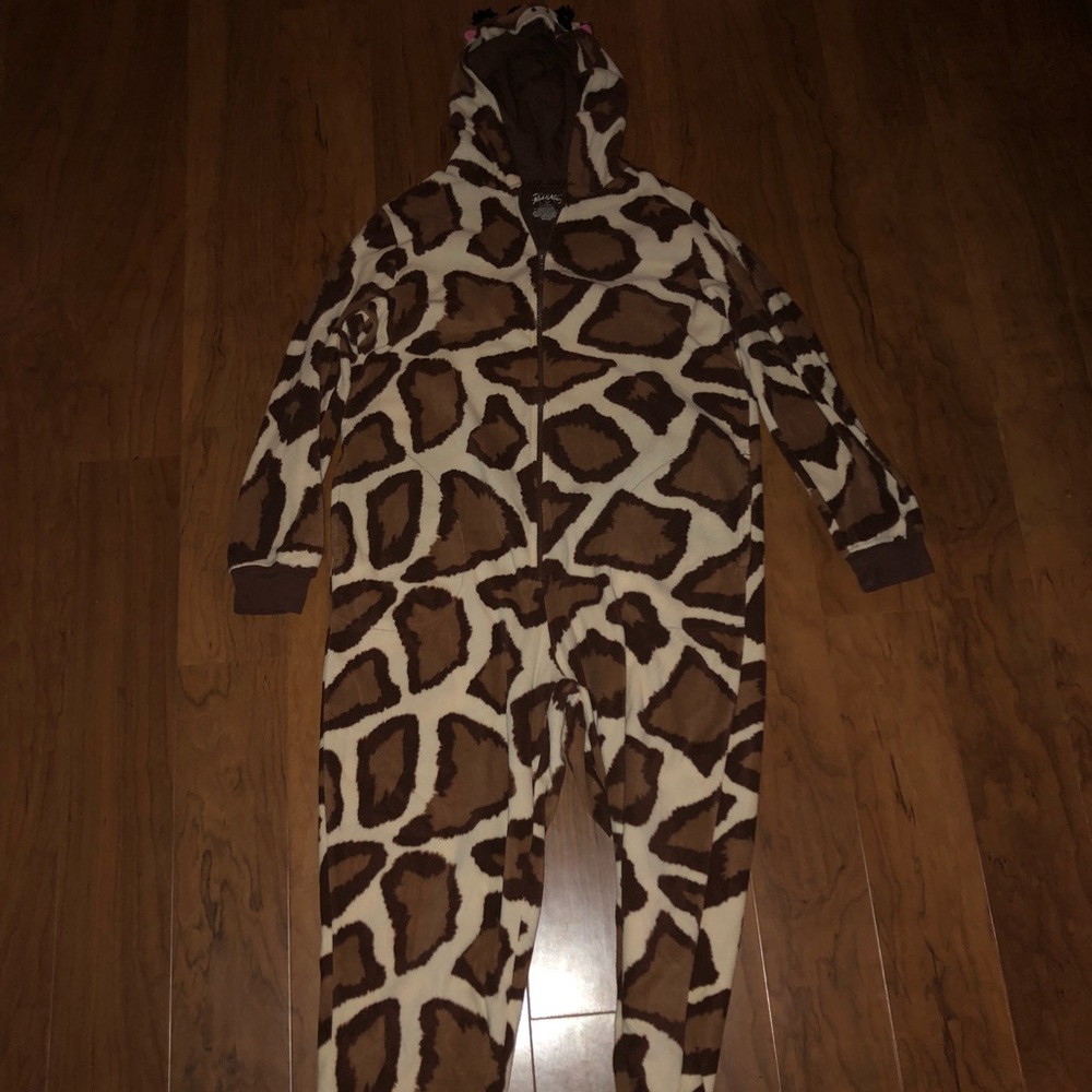 Like New giraffe onesie